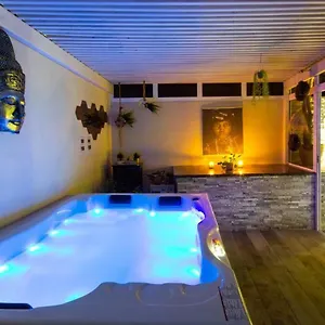 Luxury Duplex - Private Jacuzzi - Center Hivernage Appartement